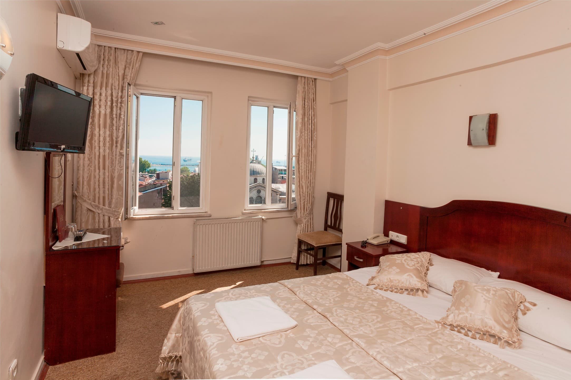 Grand Liza Hotel-25