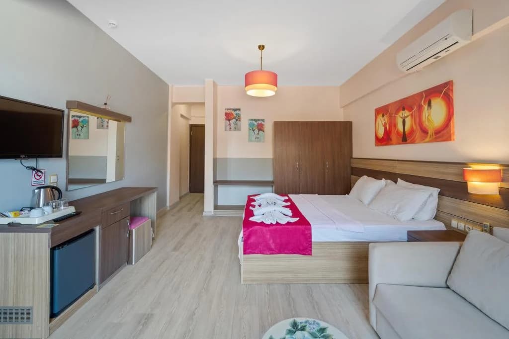 Eden Pyara Hotel-14