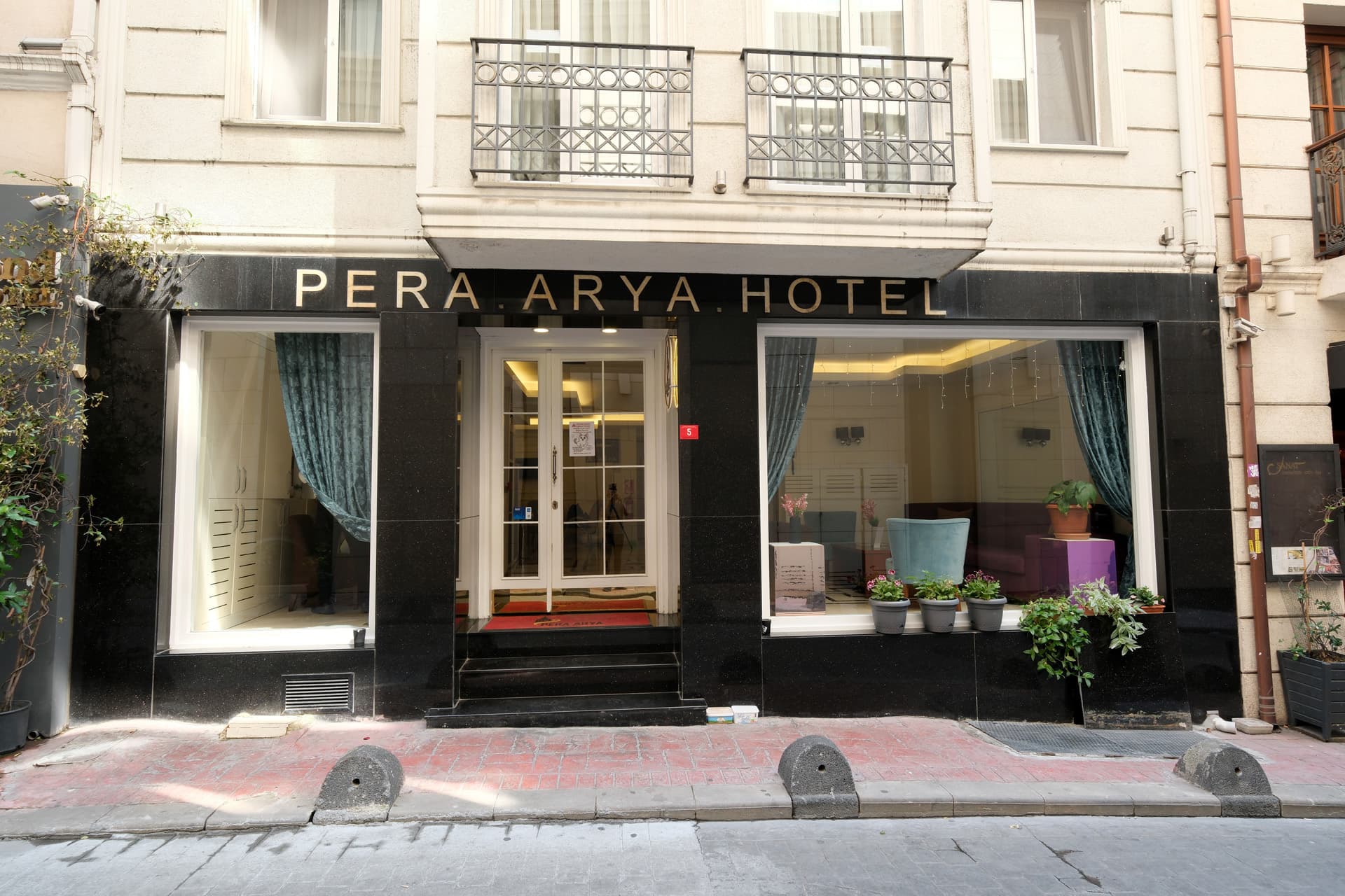 Pera Arya Hotel-36
