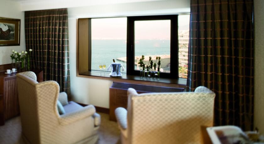 Mövenpick Hotel İzmir-13