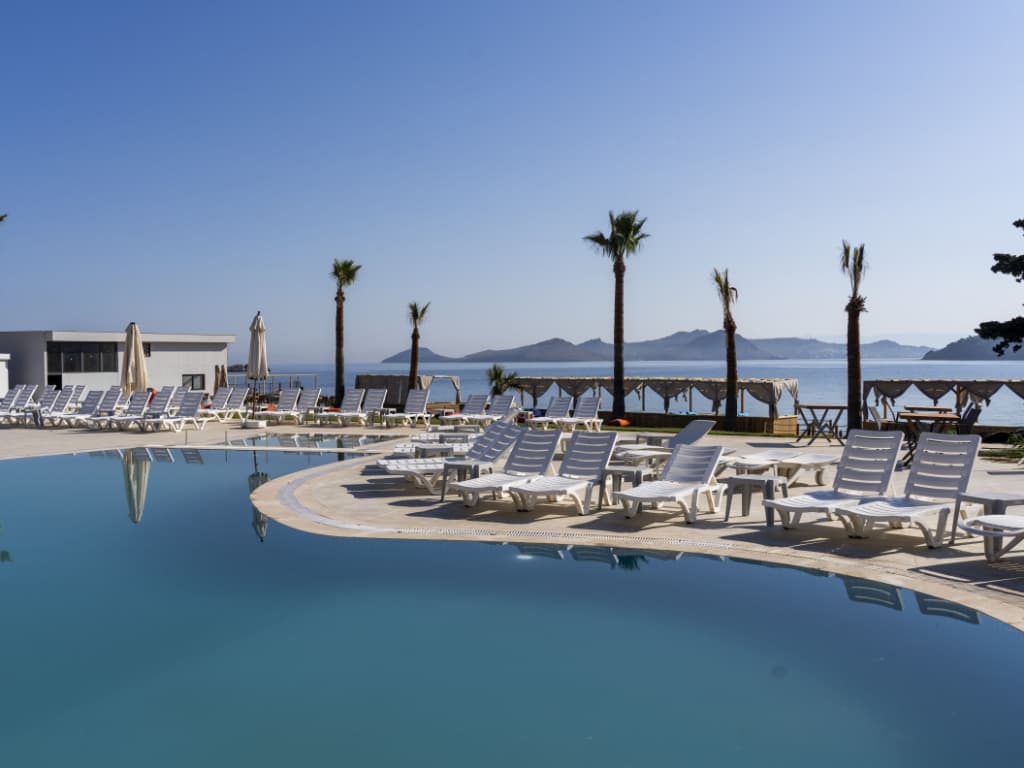 Veluna Beach Resort-26