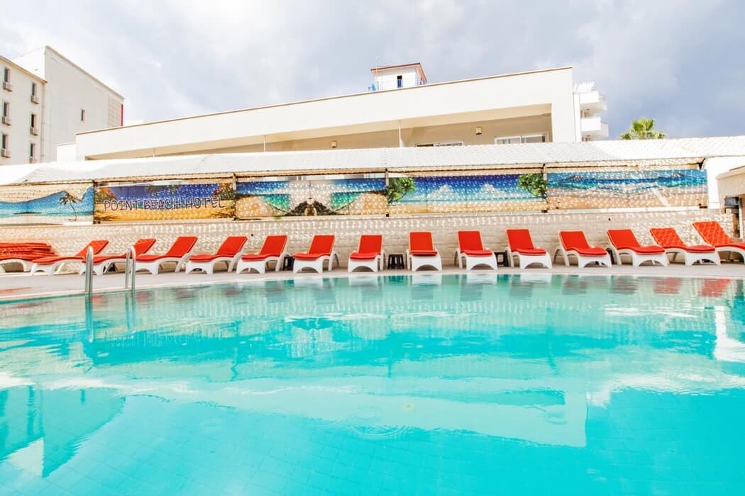 Point Beach Hotel-3