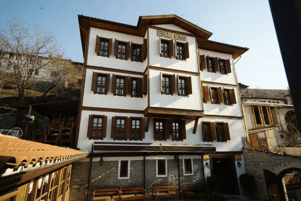 Ebrulu Konak-0