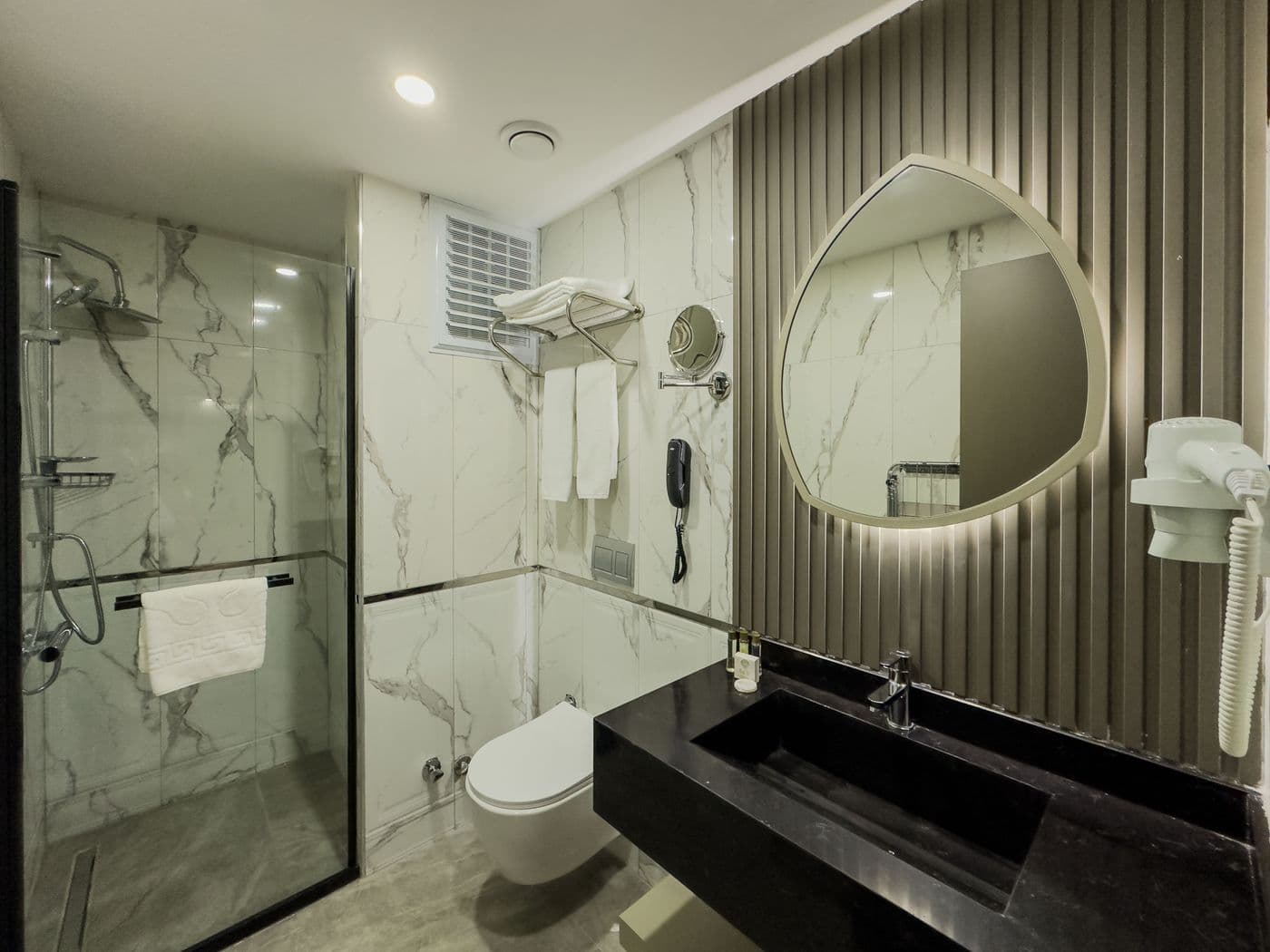 Leaf River Suites-22