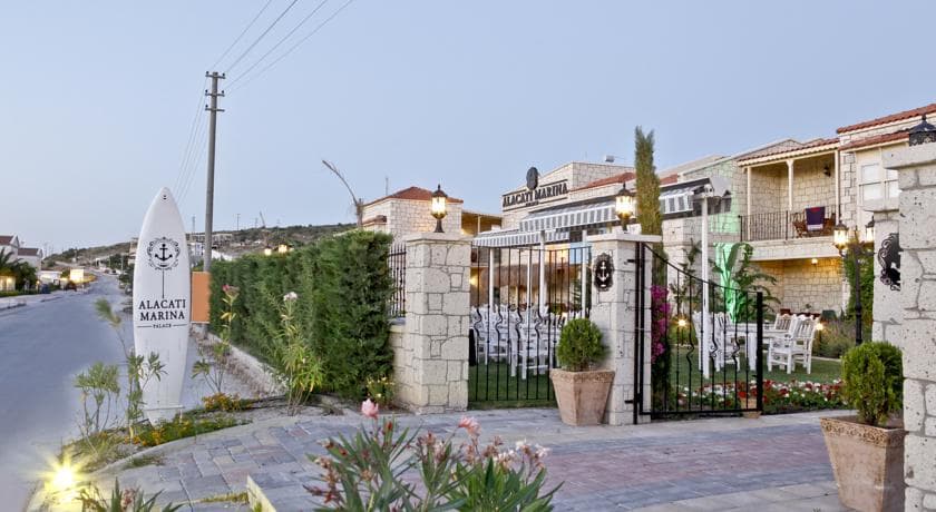Alaçatı Marina Palace-14