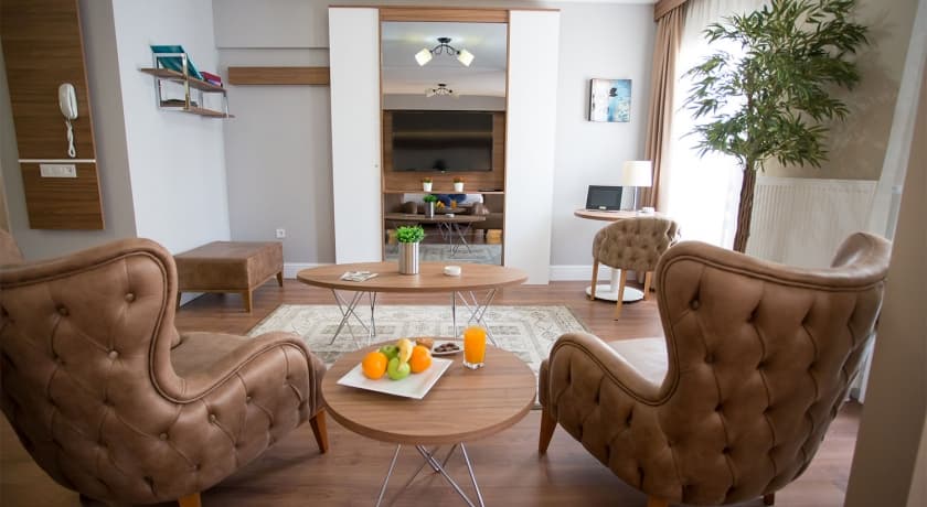 A Royal Suit Hotel-46