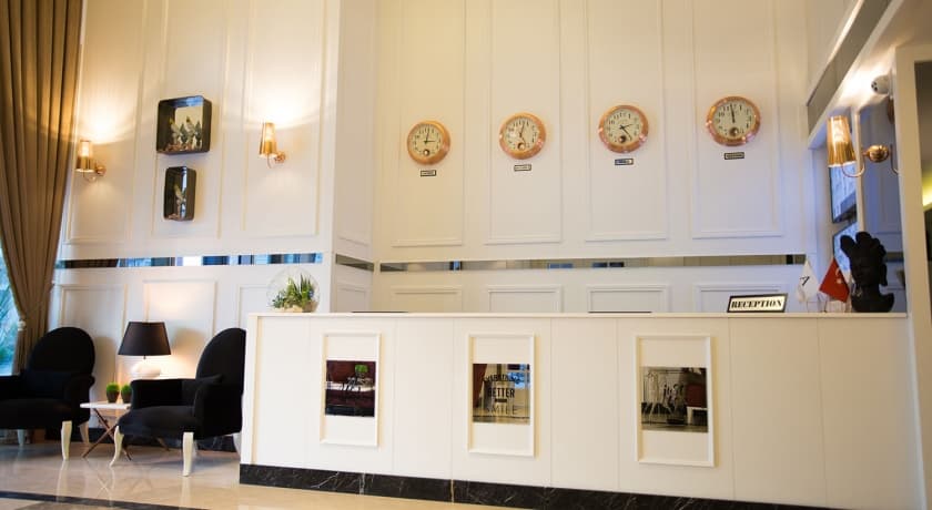 A Royal Suit Hotel-13