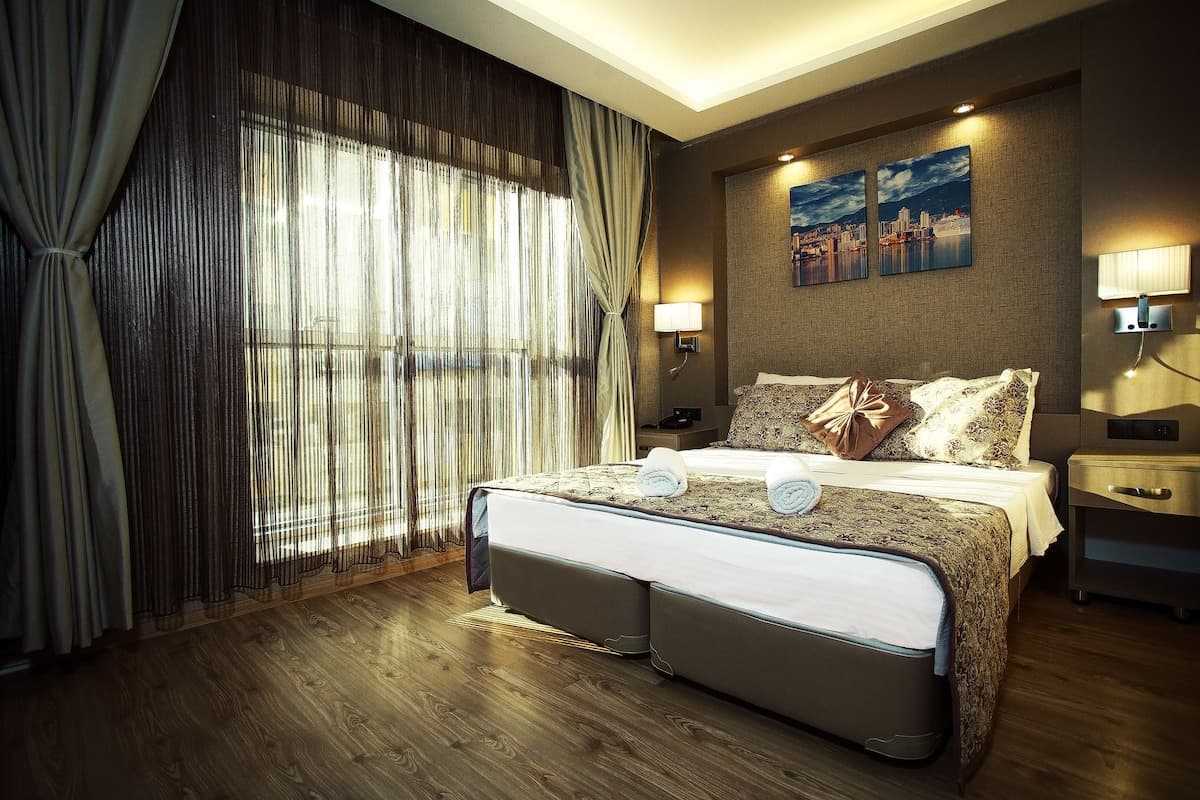 Hotel İz-1