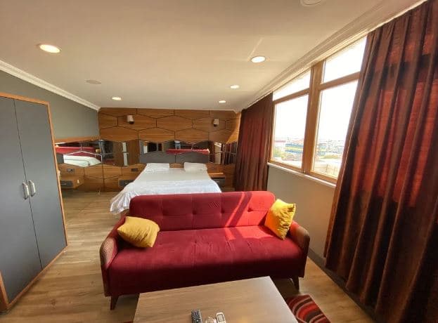 216 Hill Suites-12