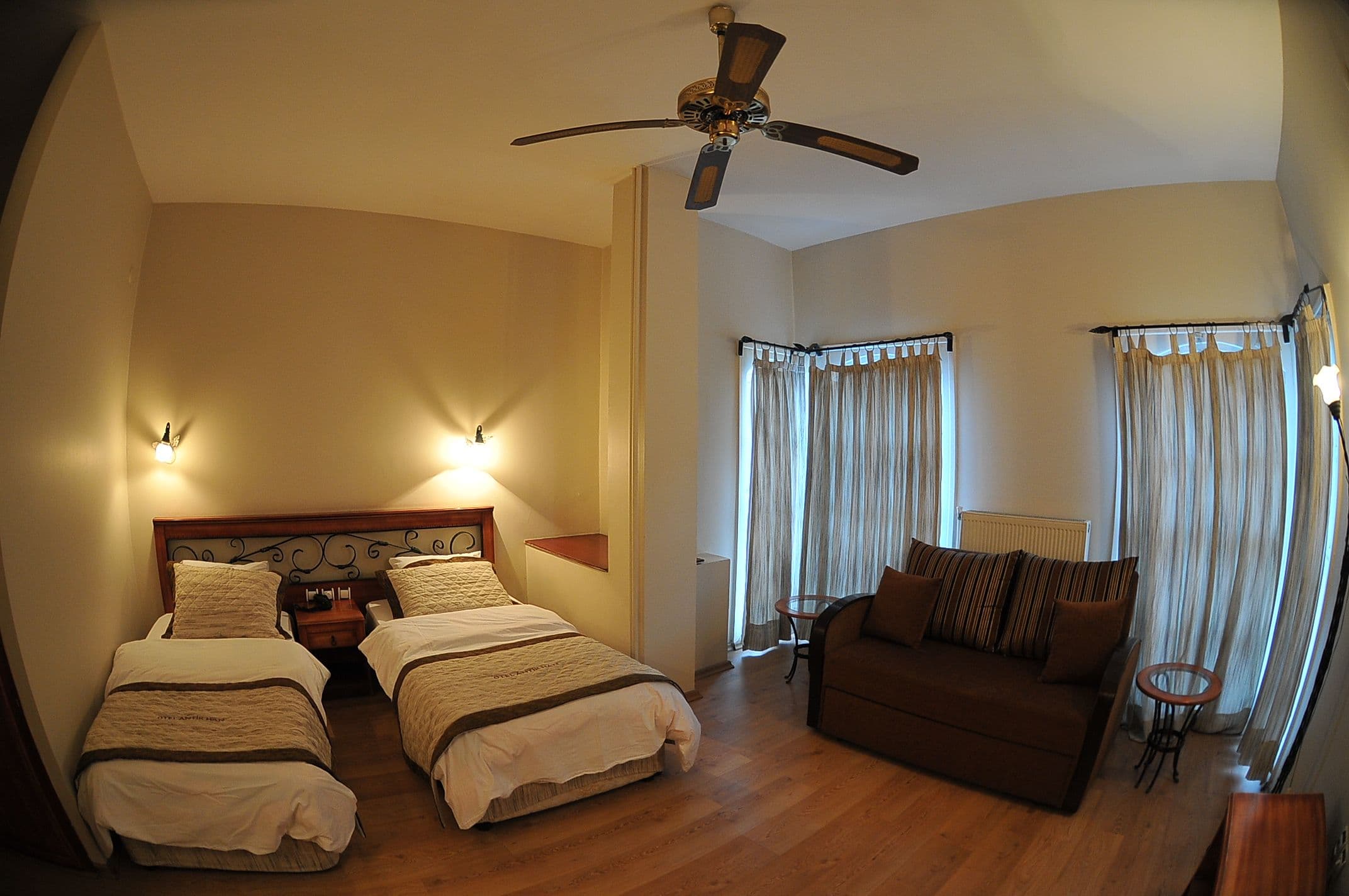 Antikhan Hotel-14