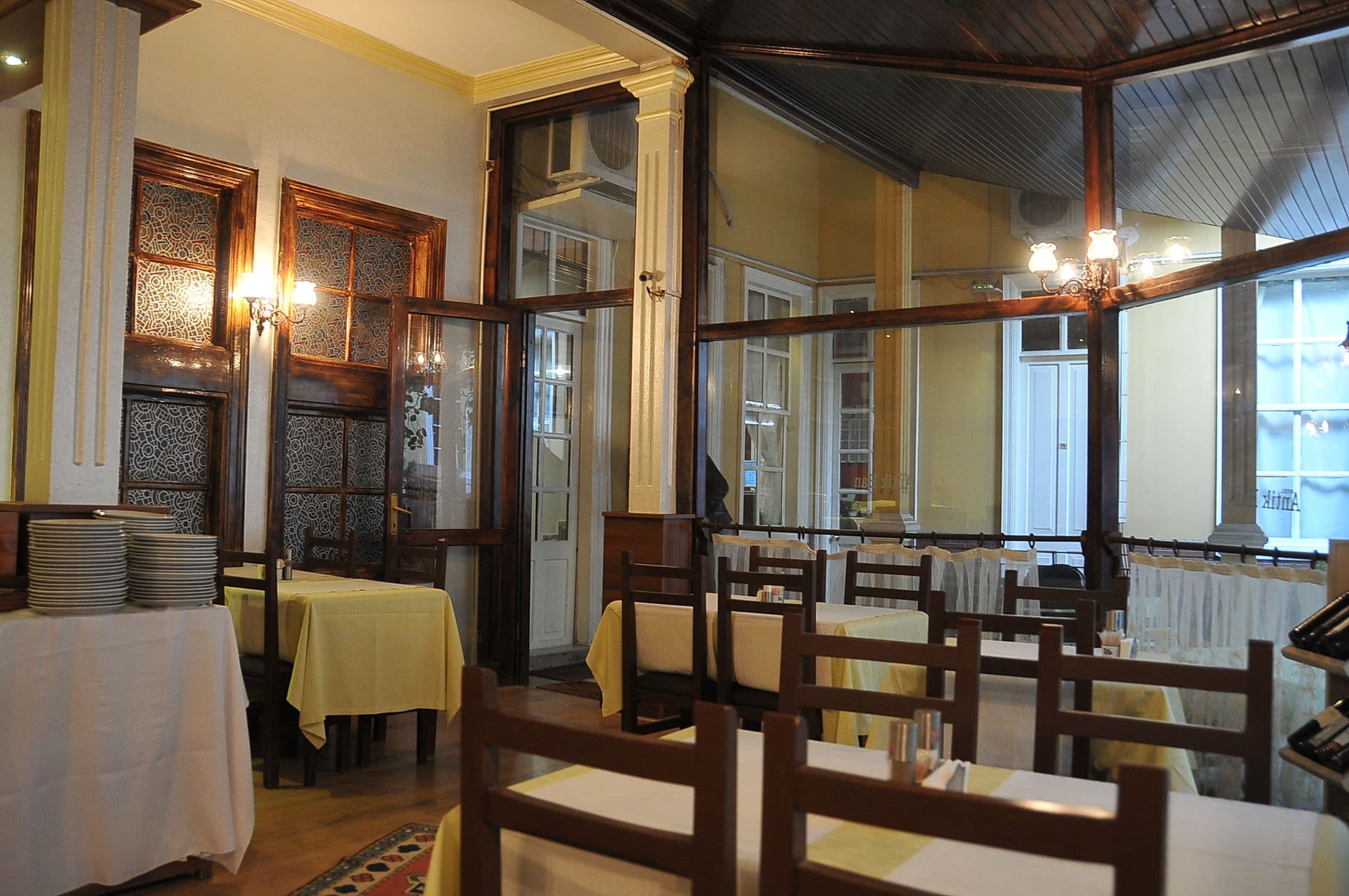 Antikhan Hotel-5