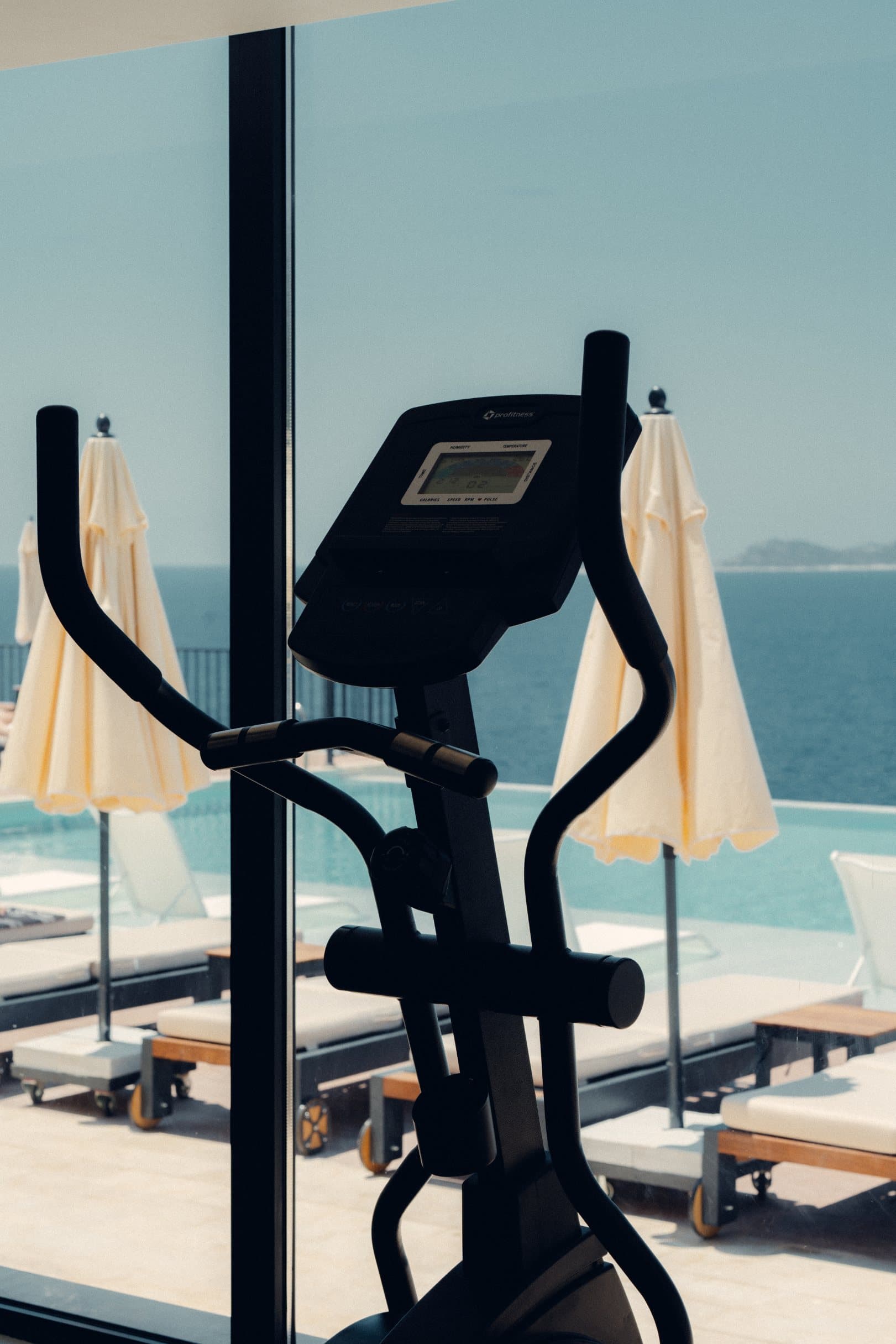 Lures Hotel & Beach Club-10