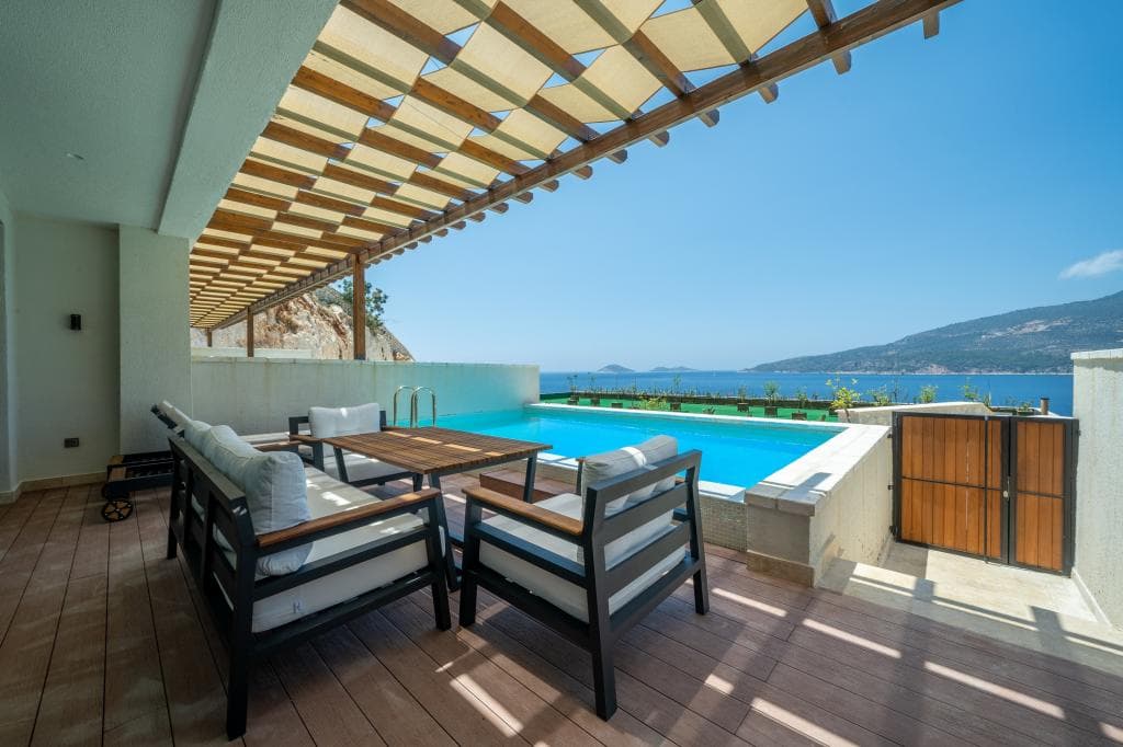 Lures Hotel & Beach Club-47