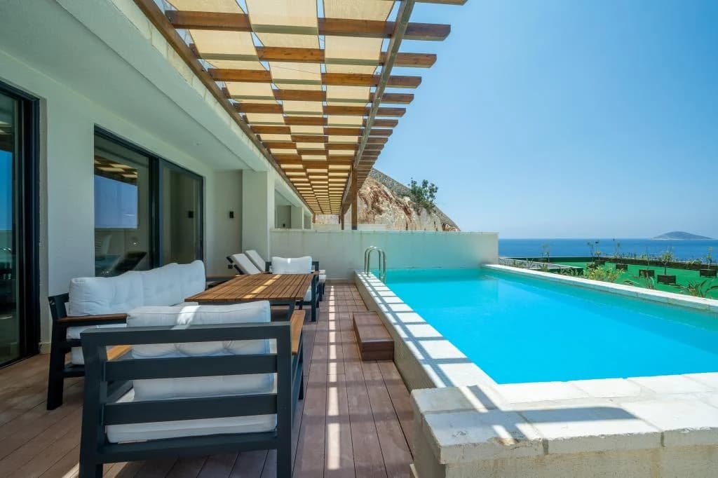 Lures Hotel & Beach Club-44