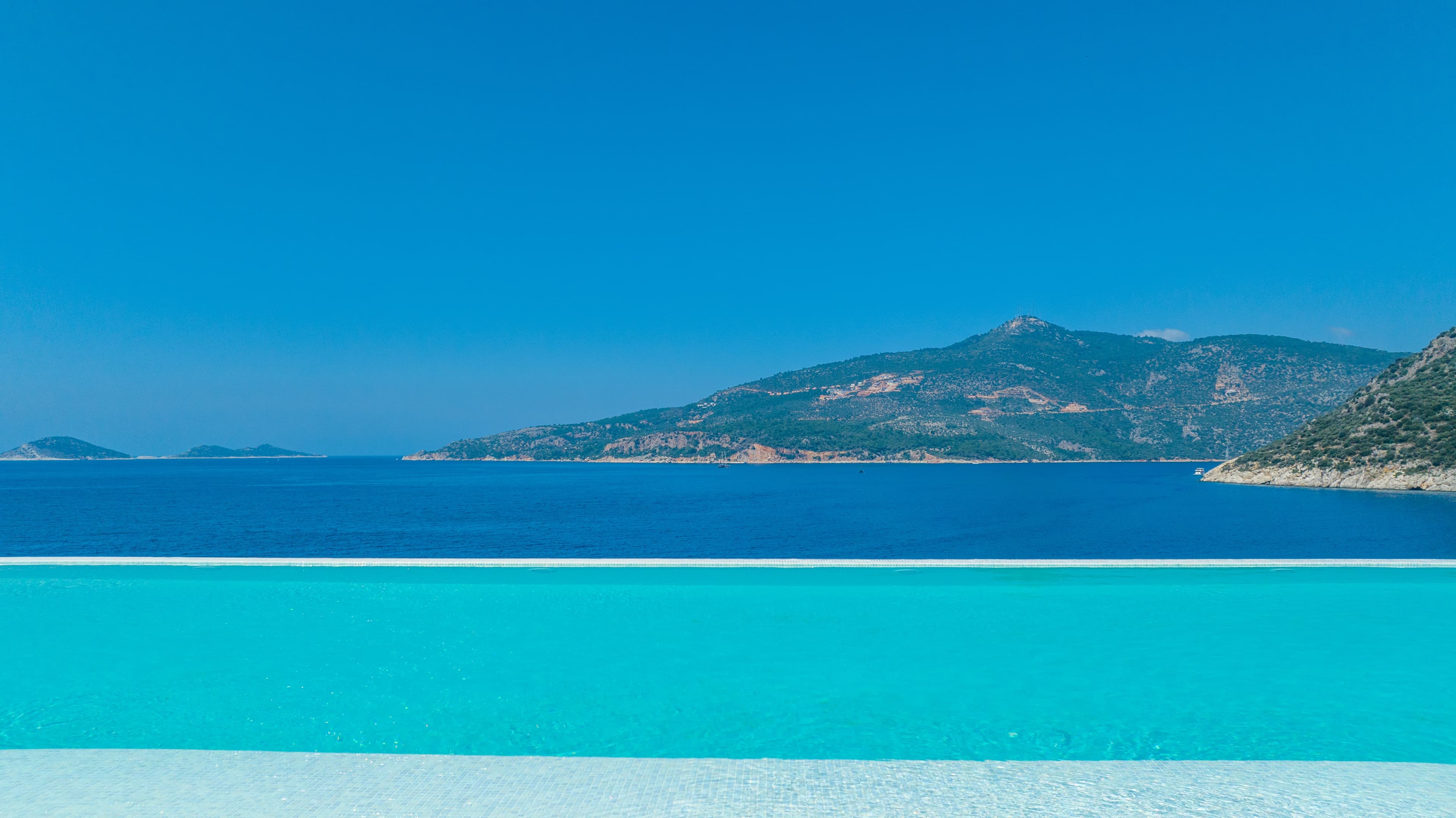Lures Hotel & Beach Club-66