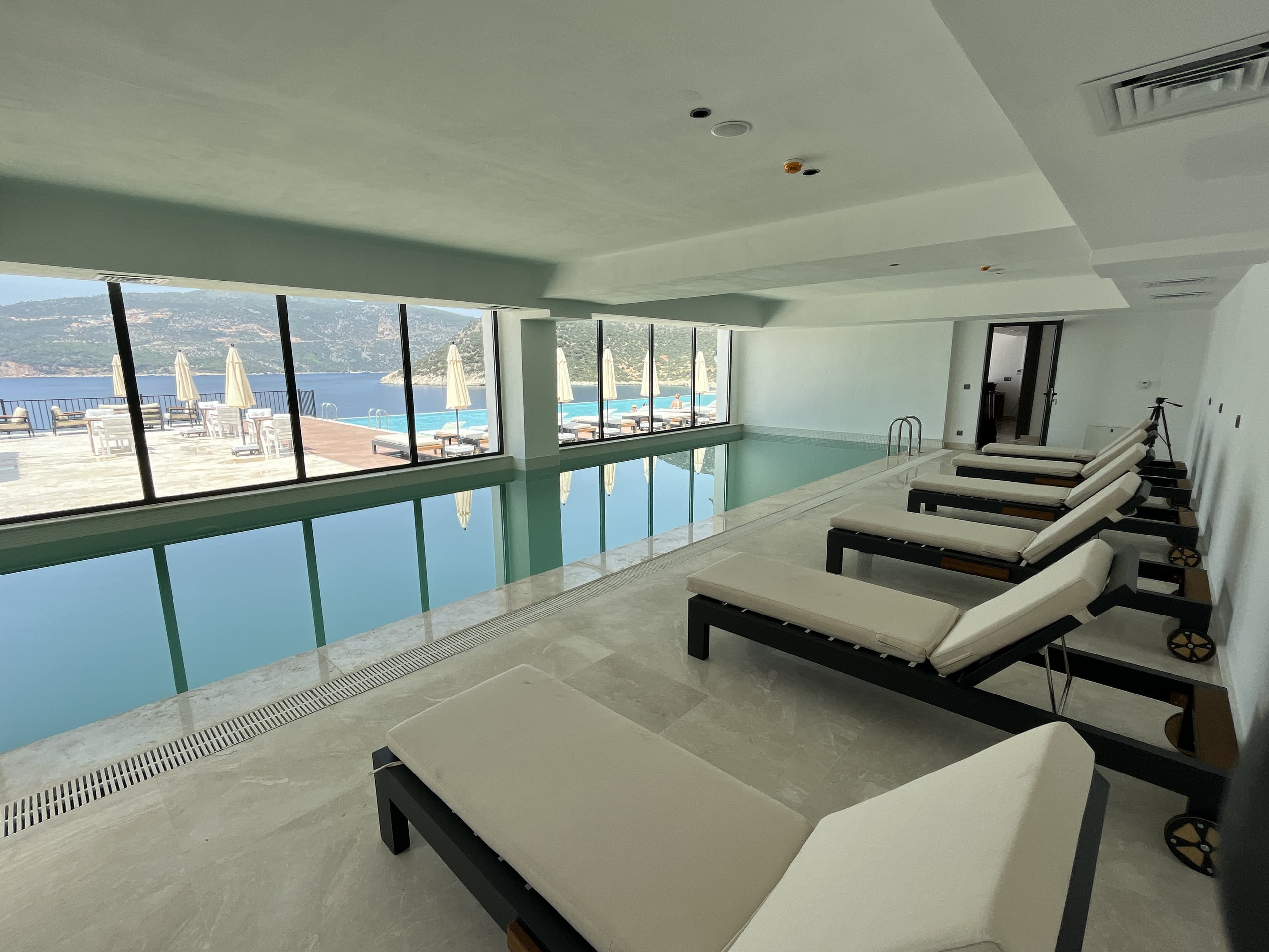 Lures Hotel & Beach Club-61