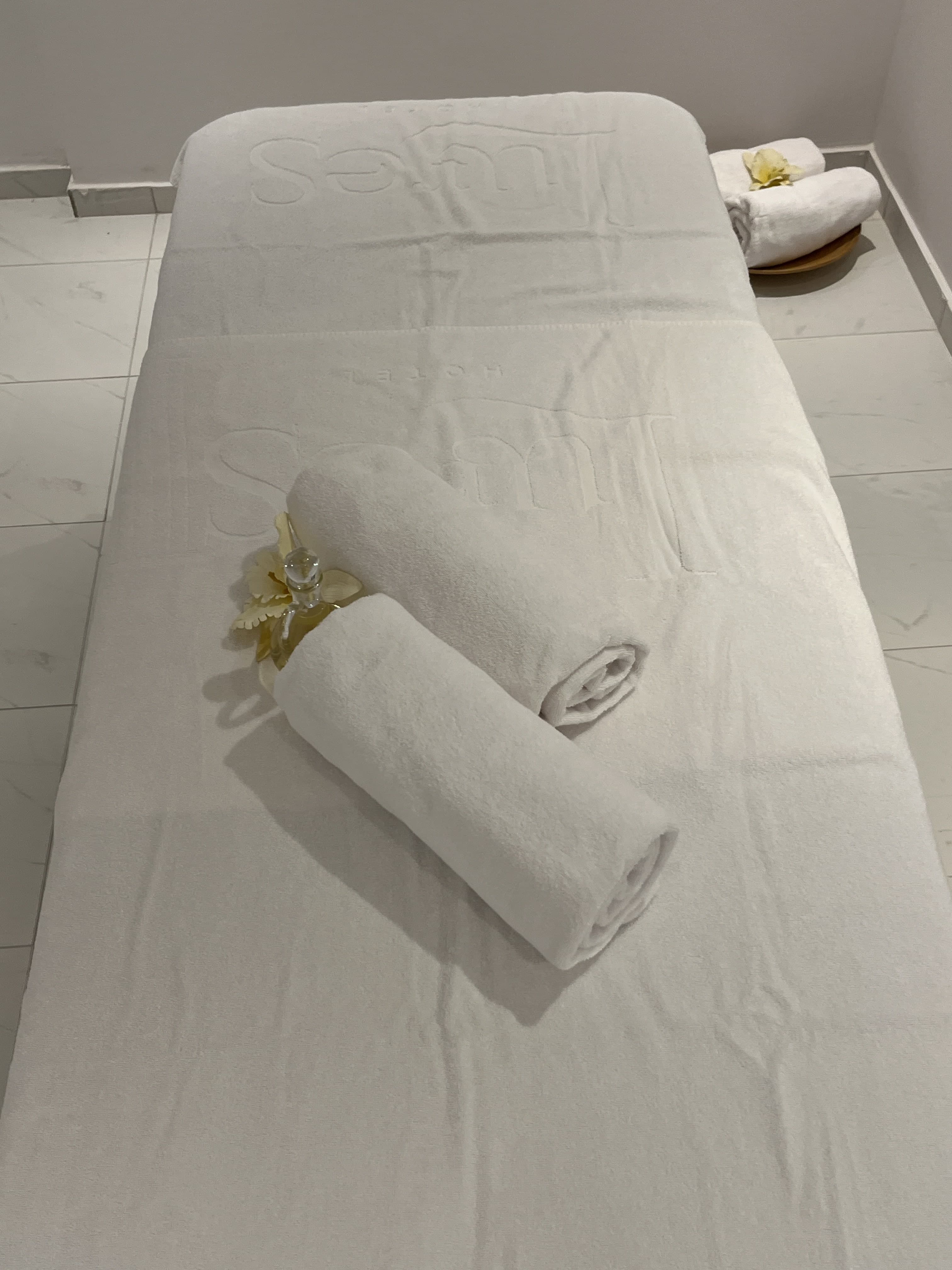 Lures Hotel & Beach Club-71