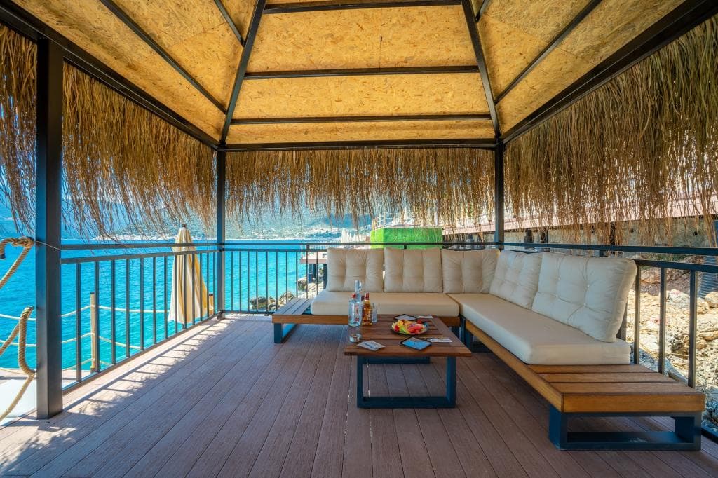 Lures Hotel & Beach Club-82