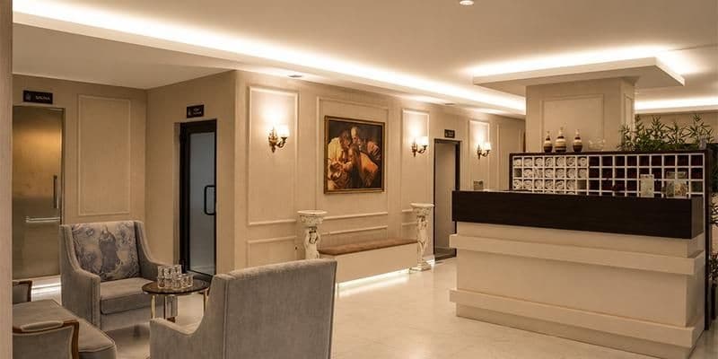 Elite World Nest Van-22