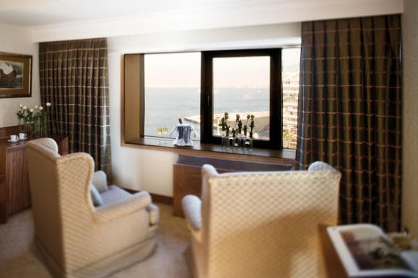Executive Twin Room 3