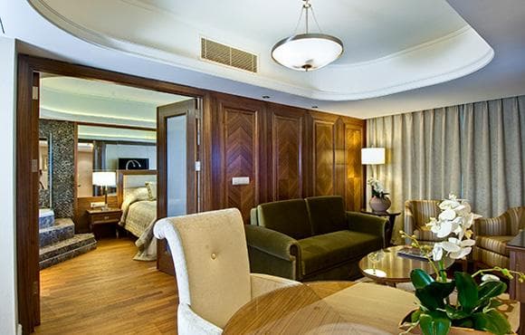 Executive Suit 3