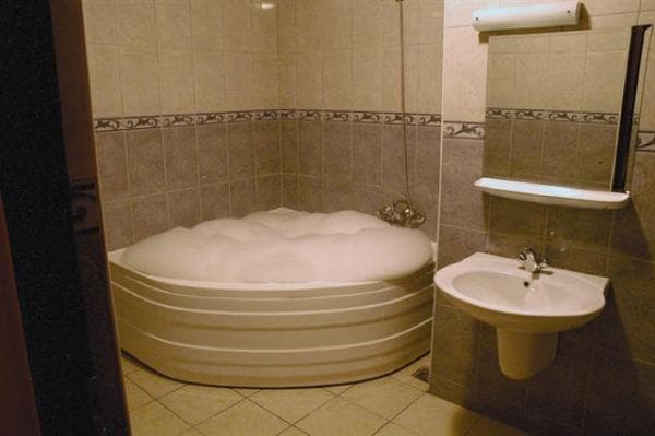 Suite 3