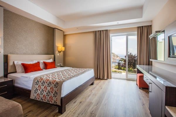 Club Aile Odası Kara Manzaralı 2