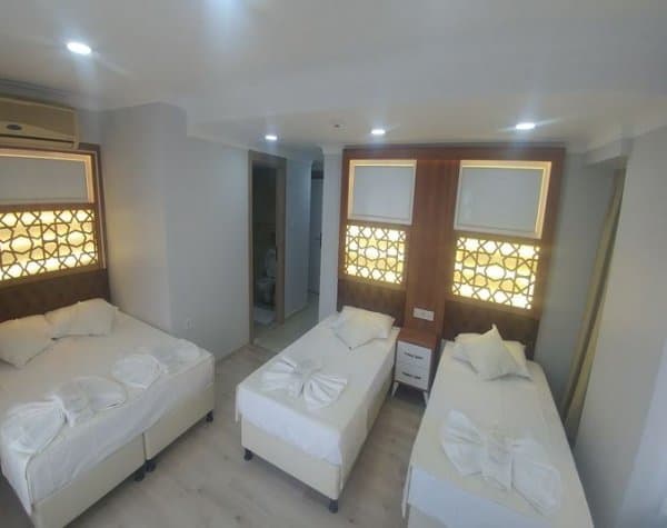 Üç Kişilik Oda 1