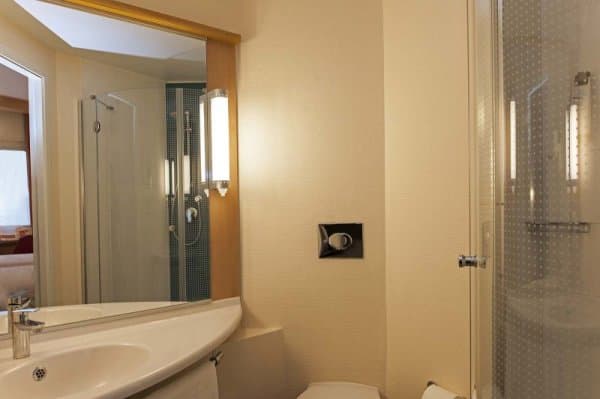 Standart Oda, Şehir Manzaralı 4