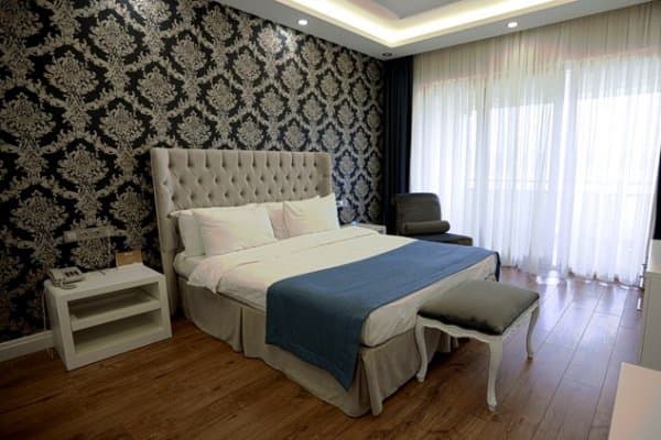 Suit Balkonlu Göl Manzaralı Double 1