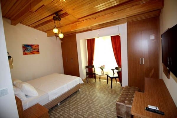 Standart Oda, Kara Manzaralı, Balkon 1