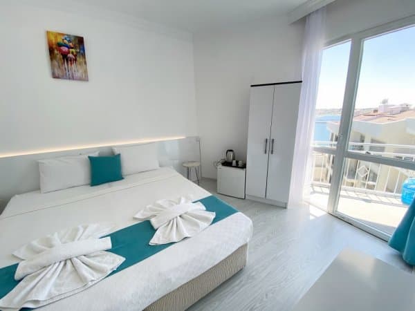Standart Doğa ve Deniz Manzaralı Oda, Balkonlu 4
