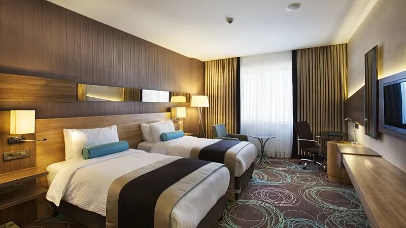 Suite 2