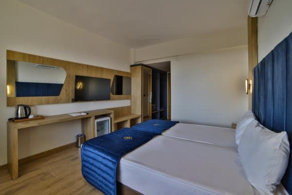 Standart Oda Şehir Manzaralı 3