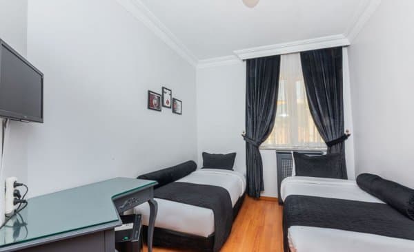 Family Room 3