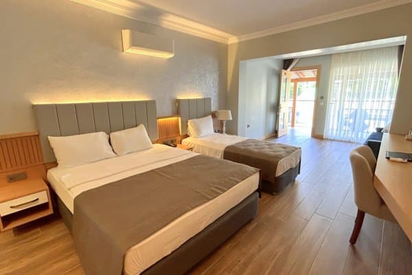 Superior Triple Room 2