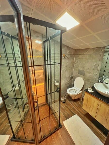 Bahçe Manzaralı Panoramik Triple Oda 4