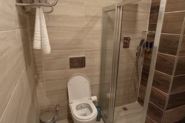 Family Room 4