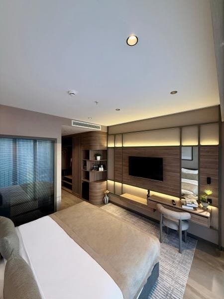 Studio Suite With City View 1