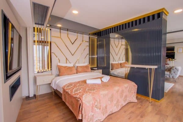 Premium Suite 1