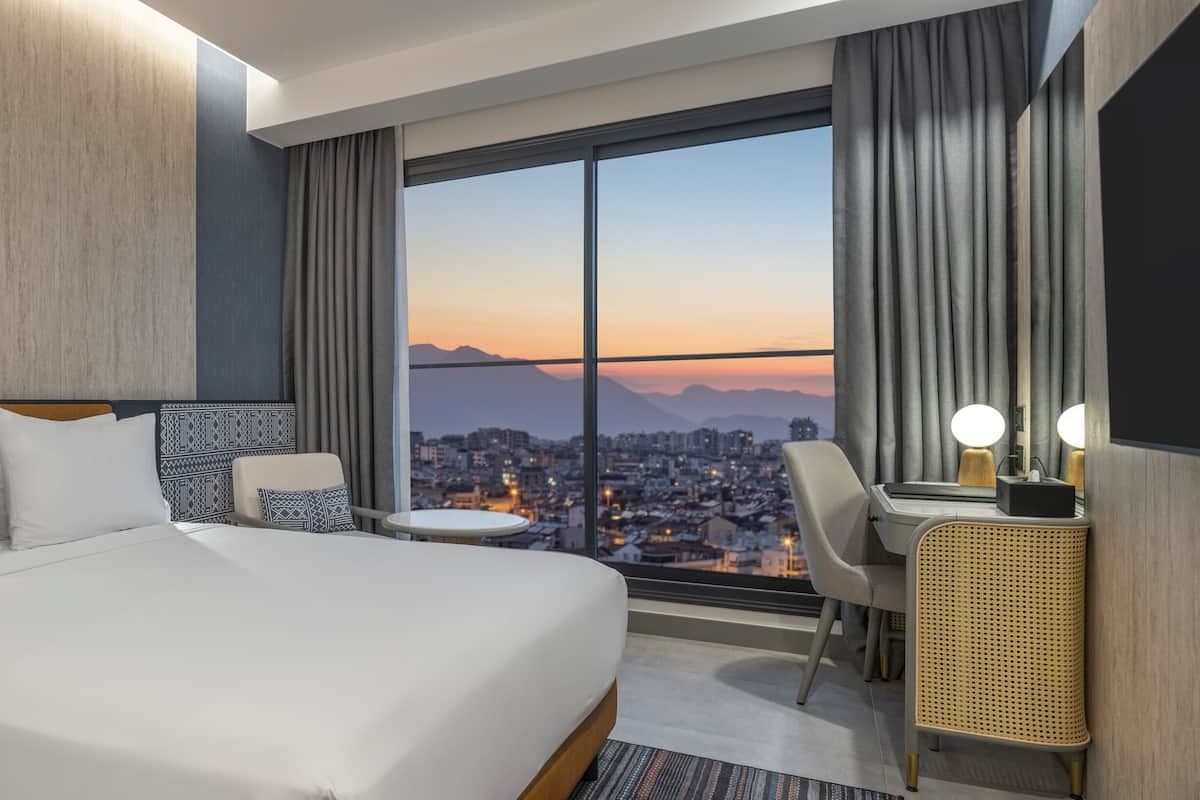 Classic Room City View 1