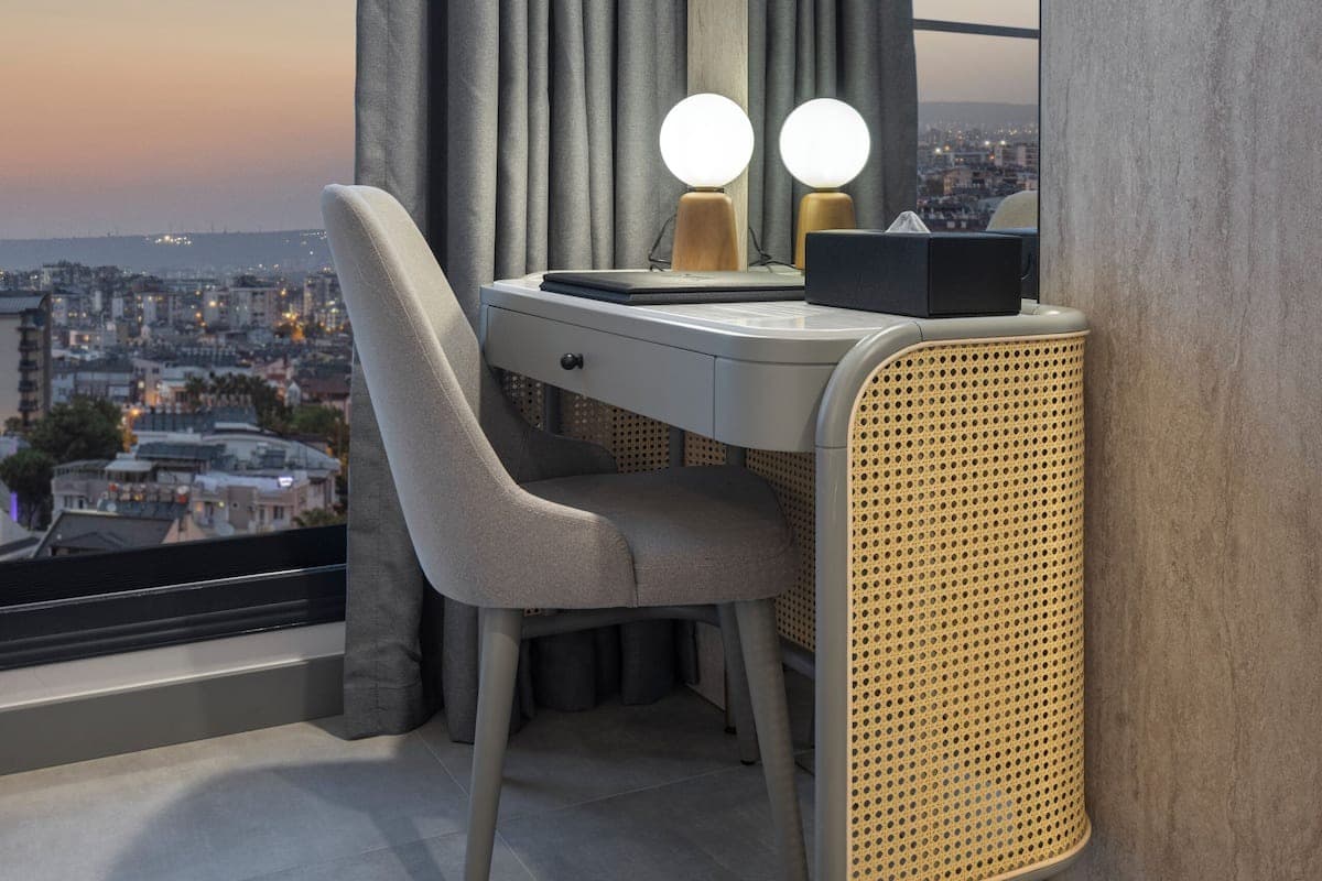 Classic Room City View 3
