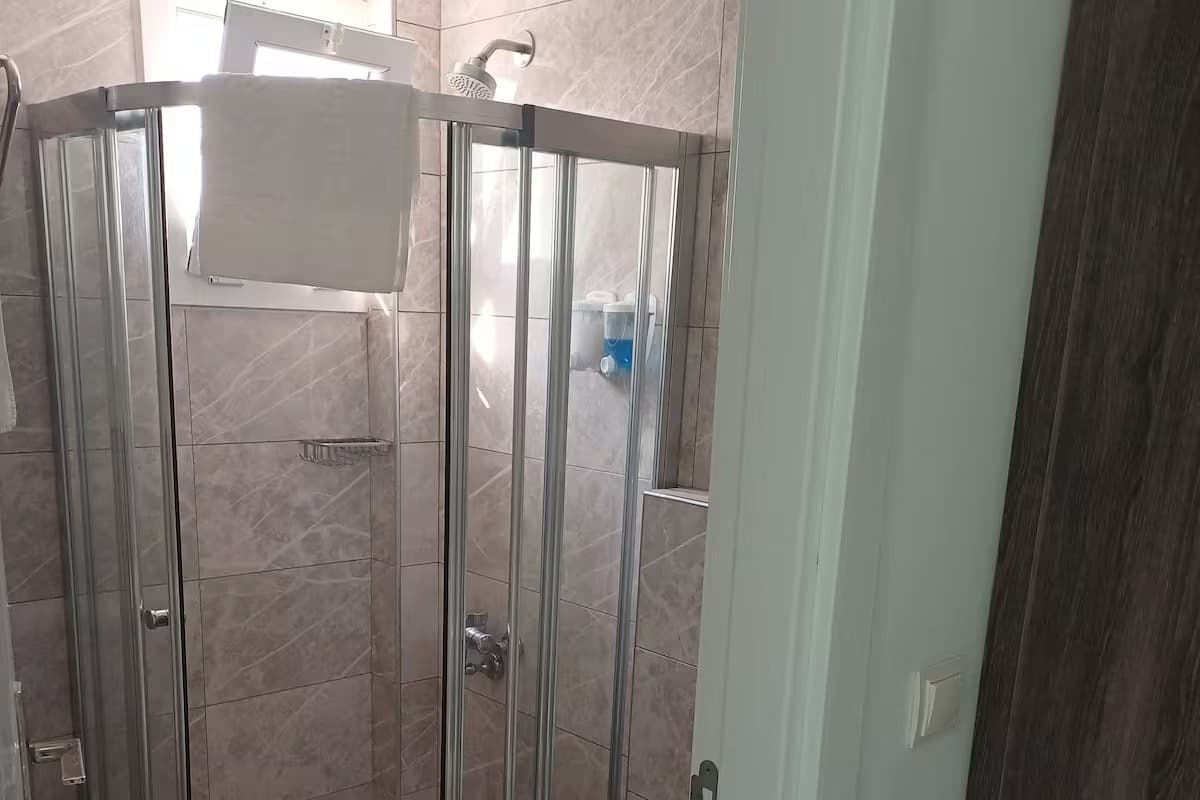 Triple Room 2
