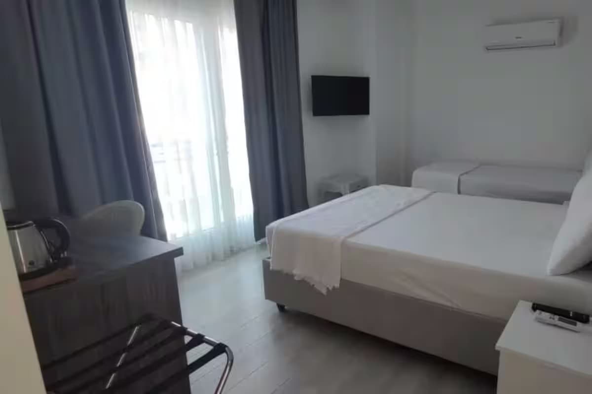 Triple Room 4