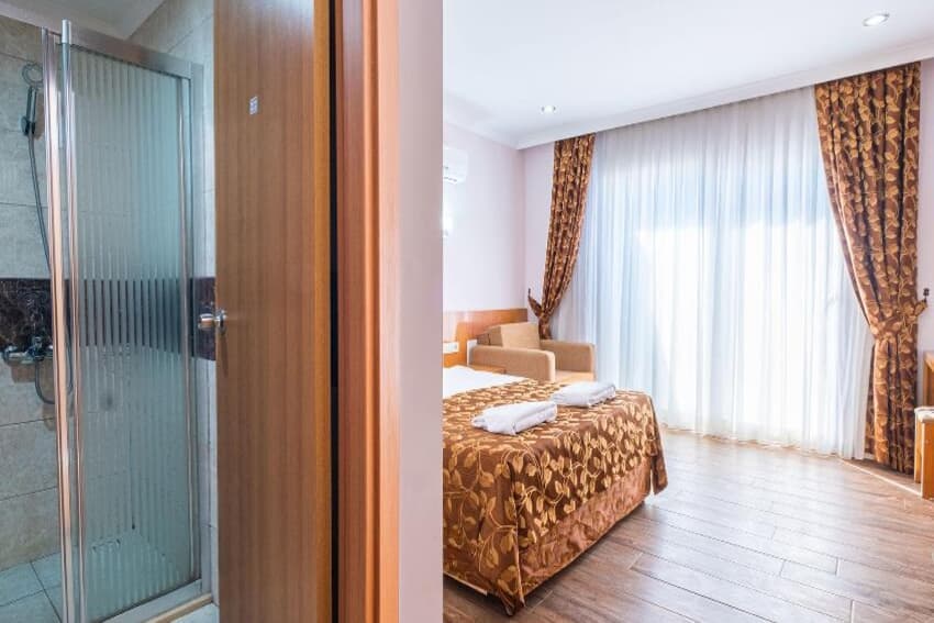 Standart Oda, Kısmı Deniz veya Havuz Manzaralı 4