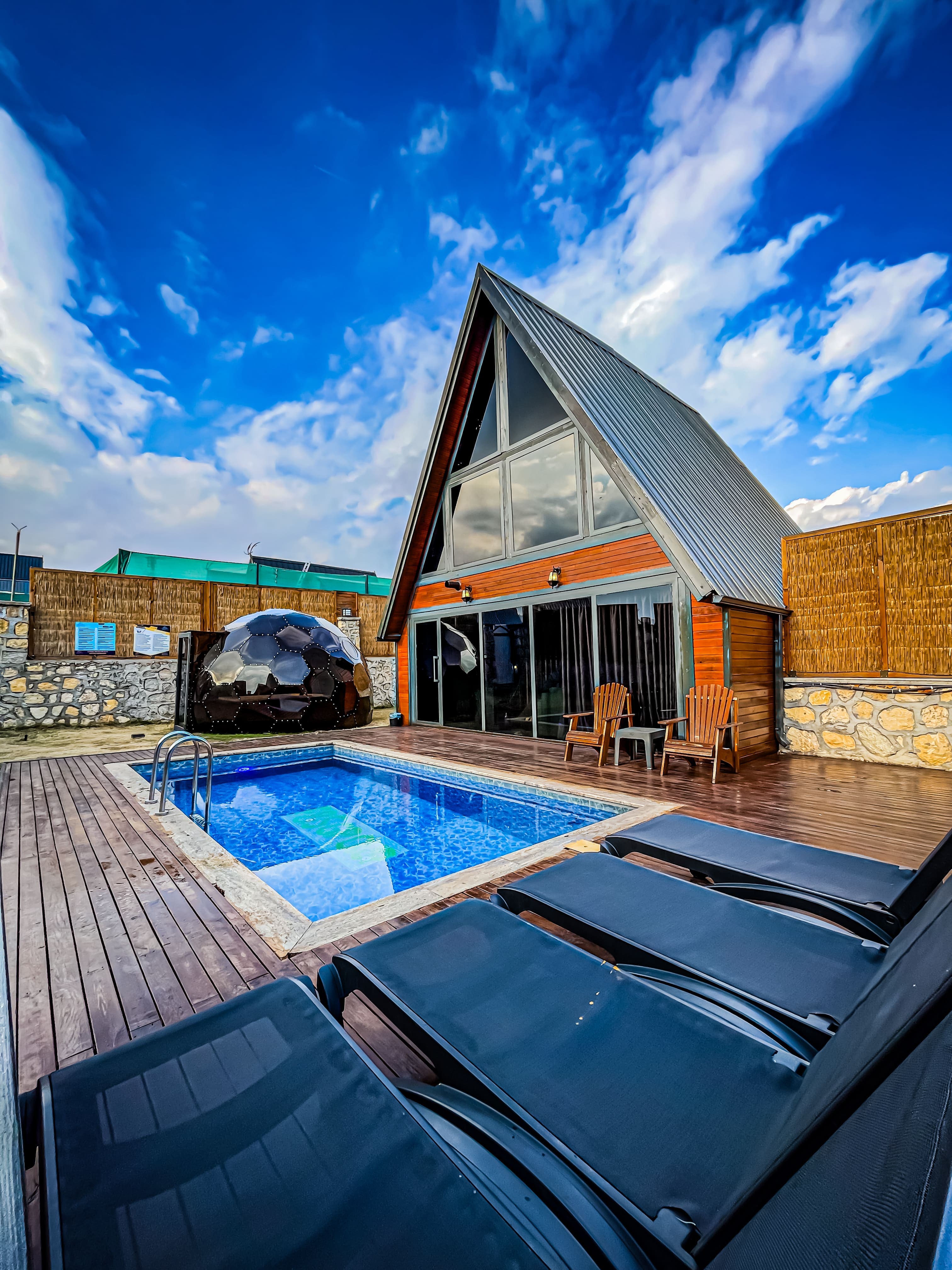 Suit Bungalow 1