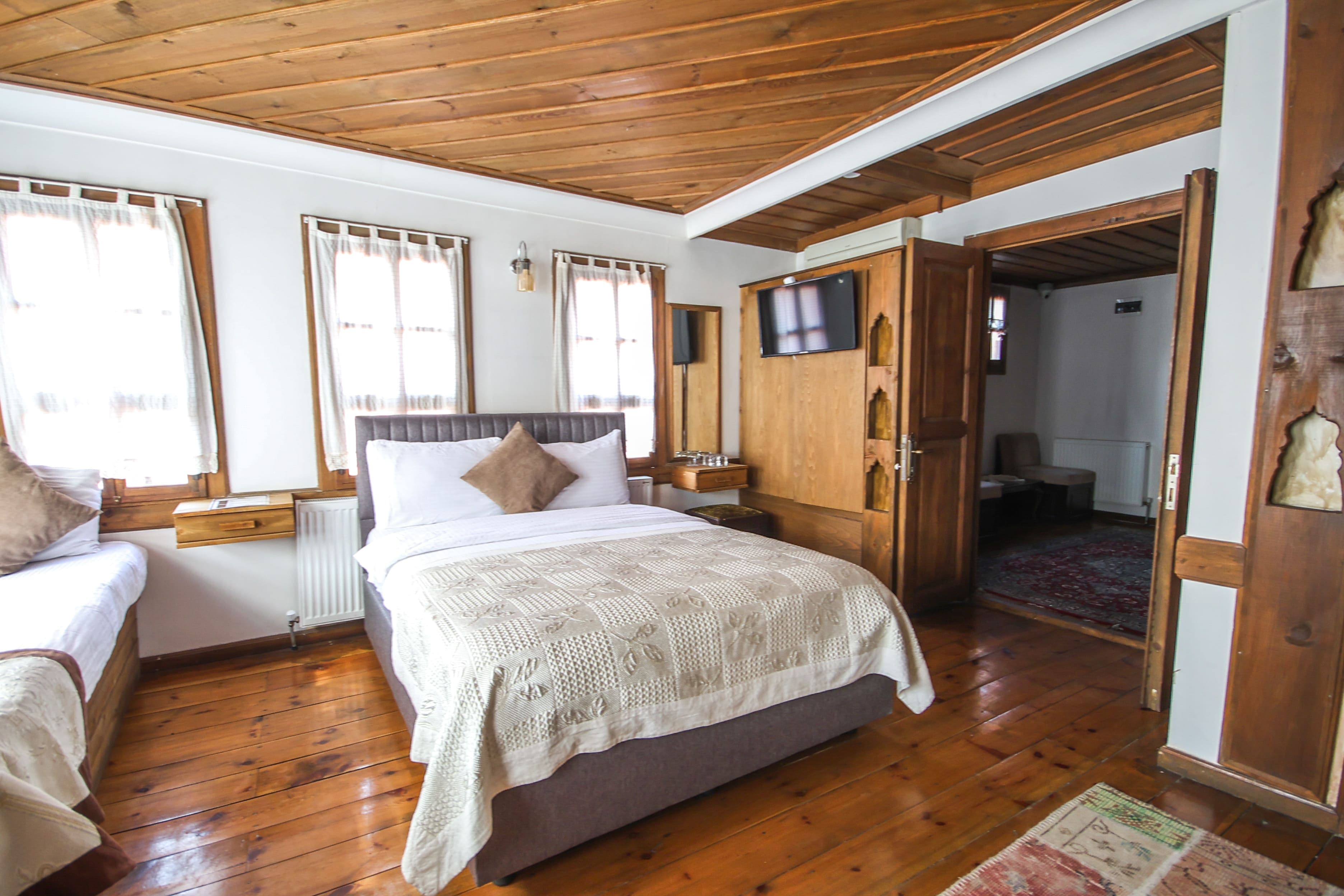 Comfort Üç Kişilik Oda 2