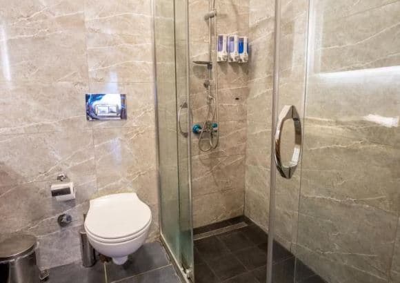 Family Suite 4
