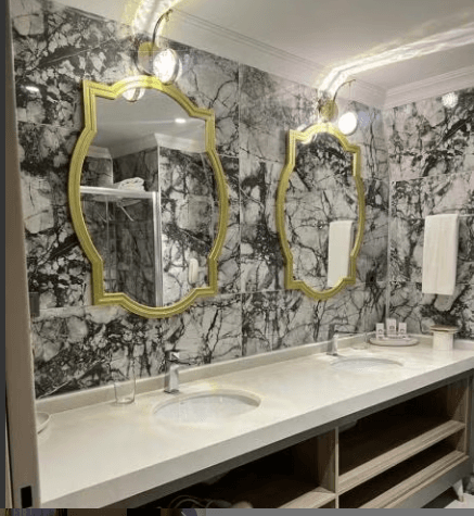 Execuitive Suite 4