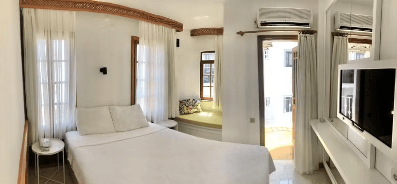 Standart Oda, Kara Manzaralı, Balkonlu 1